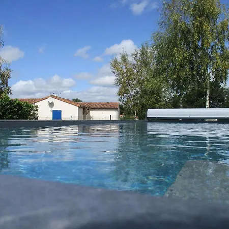 Heated Private Swimming Pool Villa In Les Forges, Next To 27-Holes Golf Course * Les Forges (Deux-Sevres)